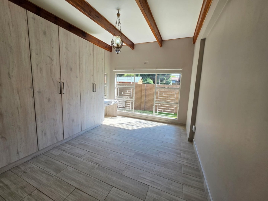 To Let 4 Bedroom Property for Rent in La Provance Free State